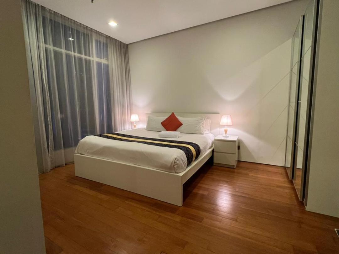 Soho Suites Klcc Куала Лумпур Екстериор снимка