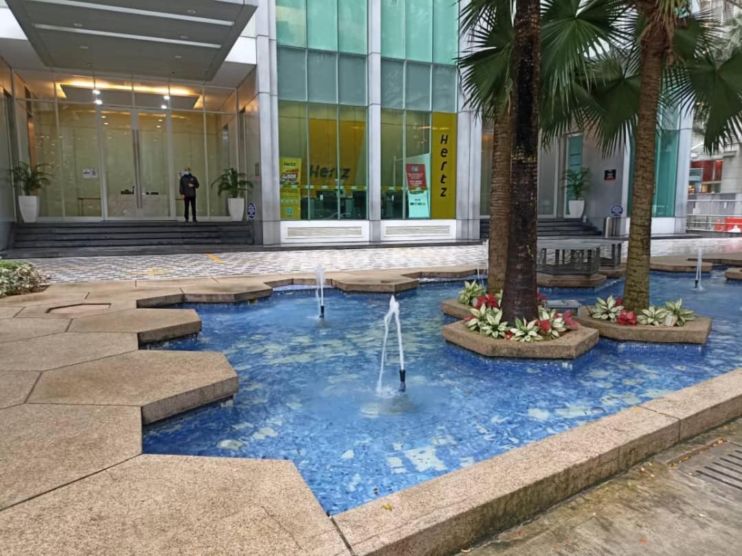 Soho Suites Klcc Куала Лумпур Екстериор снимка