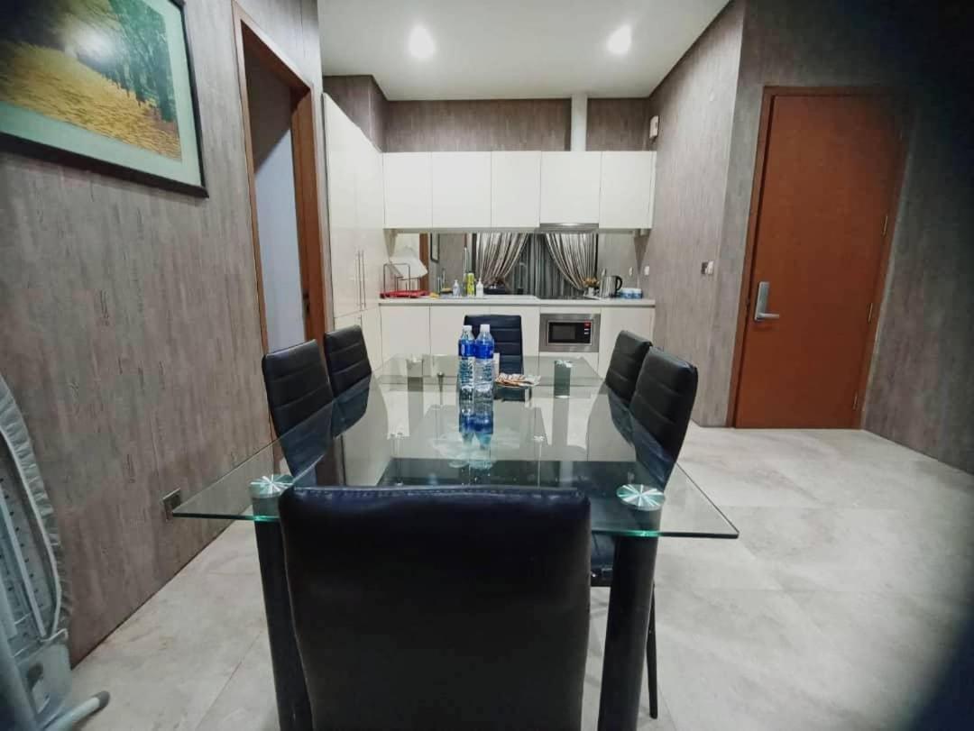Soho Suites Klcc Куала Лумпур Екстериор снимка