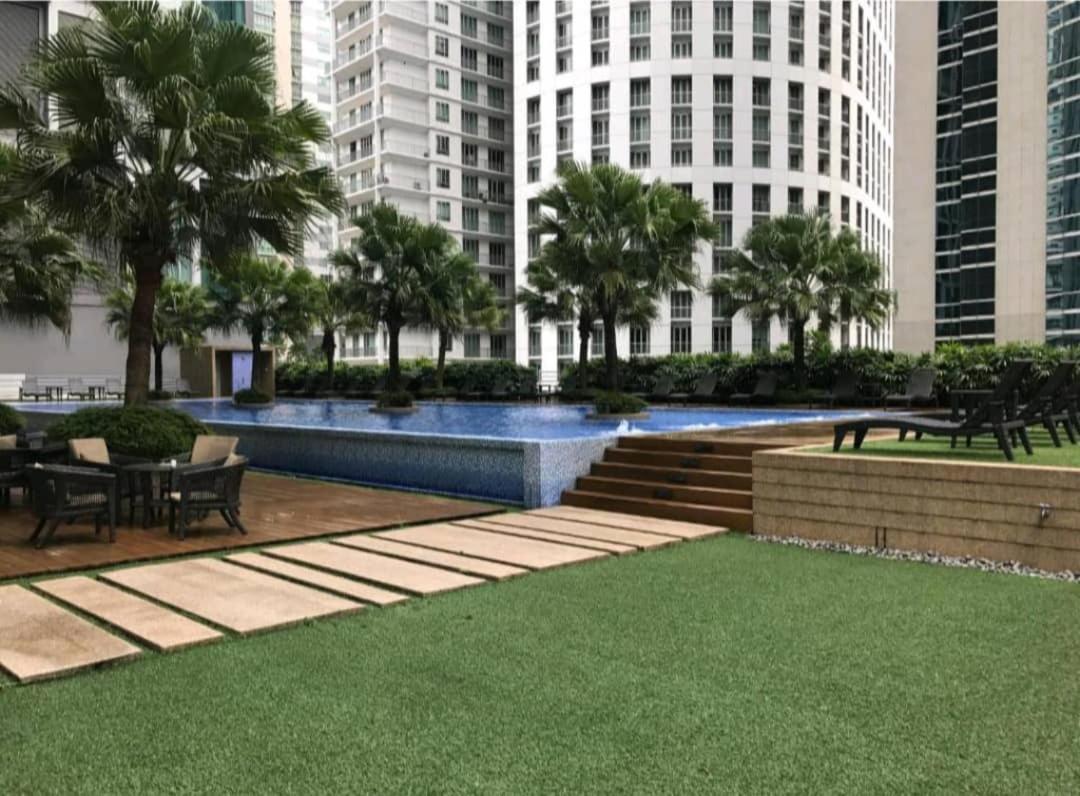 Soho Suites Klcc Куала Лумпур Екстериор снимка